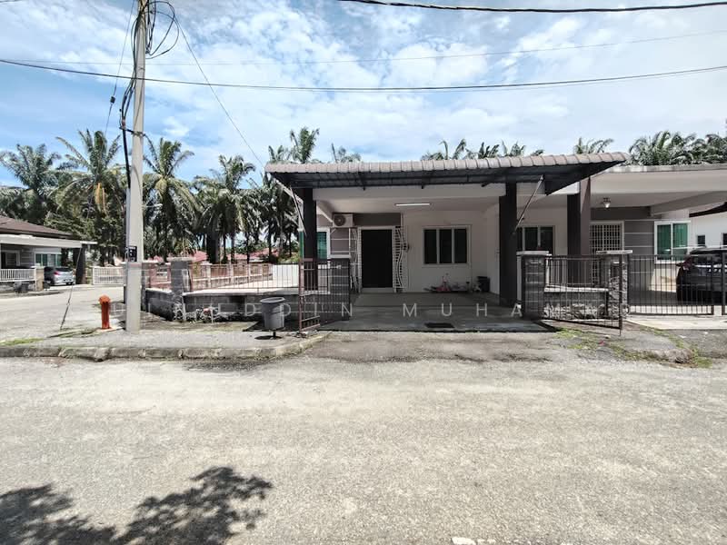 Semi-Detached House for Sale in Teluk Intan (Perak) - Muinuddin Muhamad - Exterior - PropertyGuru.com.my