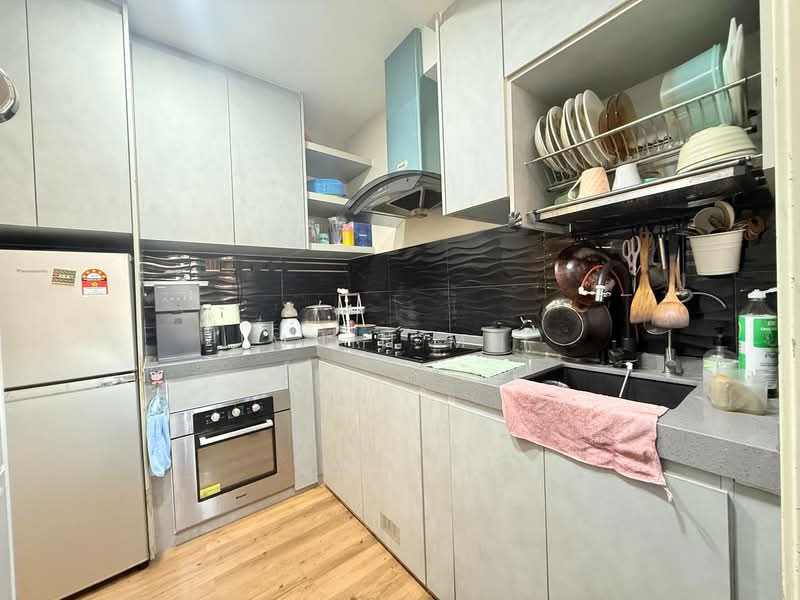 Alam Budiman (Sri Budiman) untuk Untuk Dijual - RM 329,000, Mac 2026 - Kitchen - PropertyGuru.com.my