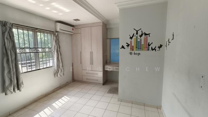 3-storey Terraced House for Sale in Shah Alam (Selangor) - SWEE HOO CHEW - Bedroom - PropertyGuru.com.my