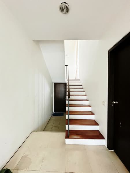 Taman Nong Chik untuk Untuk Dijual - RM 3,380,000, Mac 2026 - Entrance - PropertyGuru.com.my