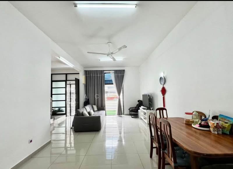 2-storey Terraced House for Sale in Bandar Seri Alam (Masai) - Zach Law - Living Room - PropertyGuru.com.my