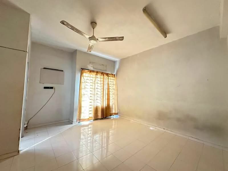 Taman Impian Alma untuk Untuk Dijual - RM 499,999, Mac 2026 - Living Room - PropertyGuru.com.my