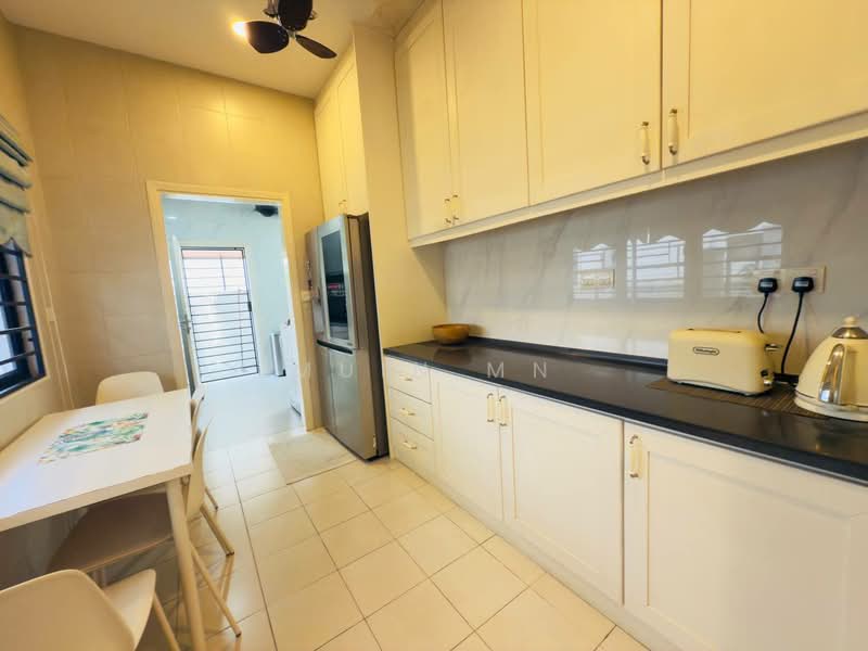 U12, Taman Cahaya Alam untuk Untuk Dijual - RM 990,000, Mac 2026 - Kitchen - PropertyGuru.com.my