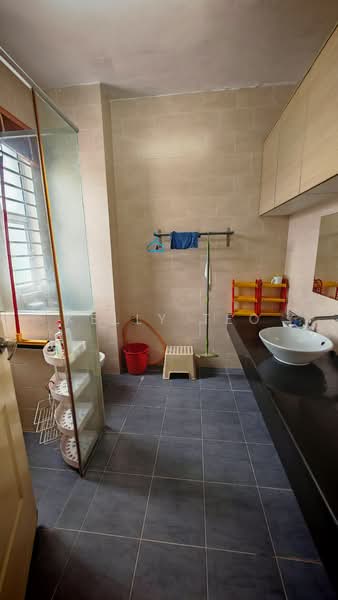 Semi-Detached House for Rent in Bandar Botanic (Klang) - Kelly Teo - Bathroom - PropertyGuru.com.my