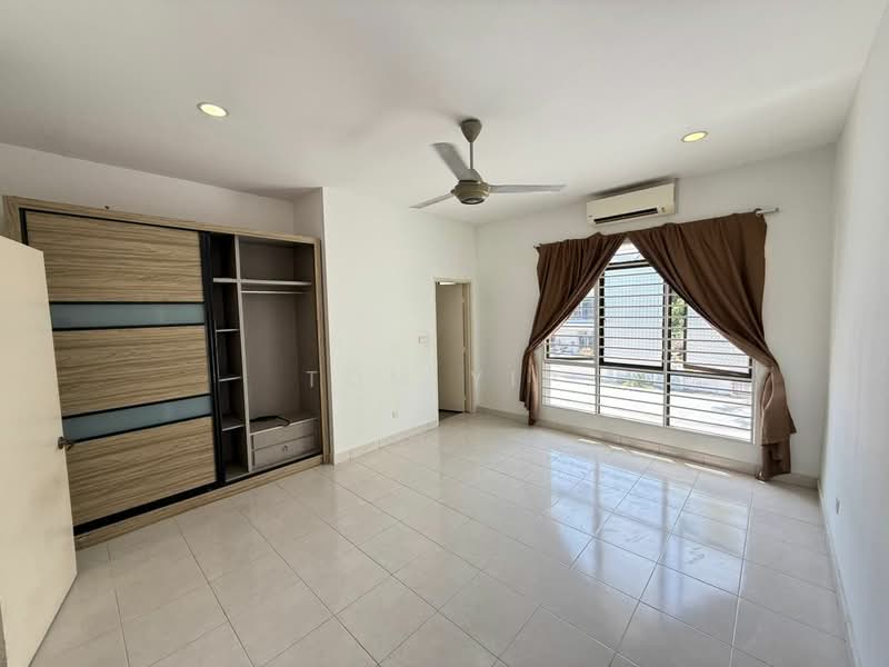 2-storey Terraced House for Rent in M Residence 2 (Rawang) - Tom Yip - Bedroom - PropertyGuru.com.my