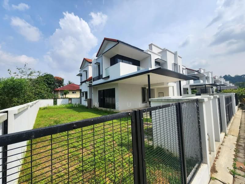 Semi-Detached House for Sale in Shah Alam (Selangor) - Yasmin Sulaiman - Exterior - PropertyGuru.com.my