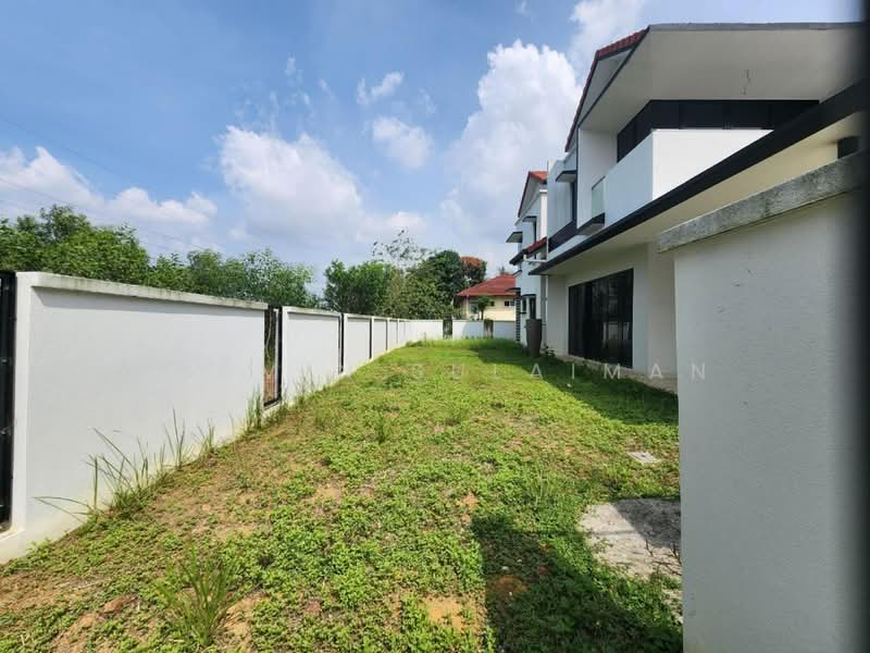 Semi-Detached House for Sale in Shah Alam (Selangor) - Yasmin Sulaiman - Exterior - PropertyGuru.com.my