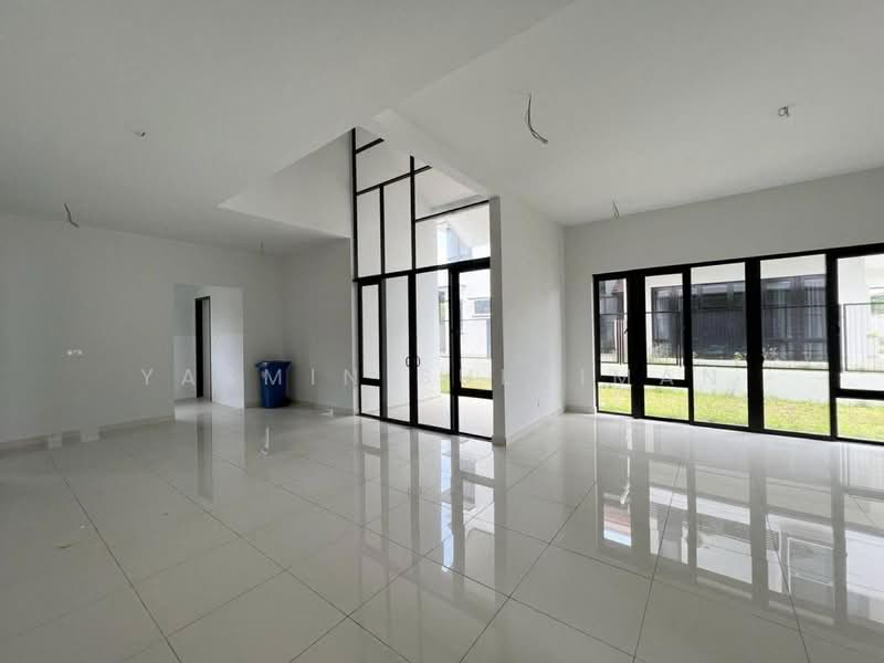 Semi-Detached House for Sale in Shah Alam (Selangor) - Yasmin Sulaiman - Living Room - PropertyGuru.com.my