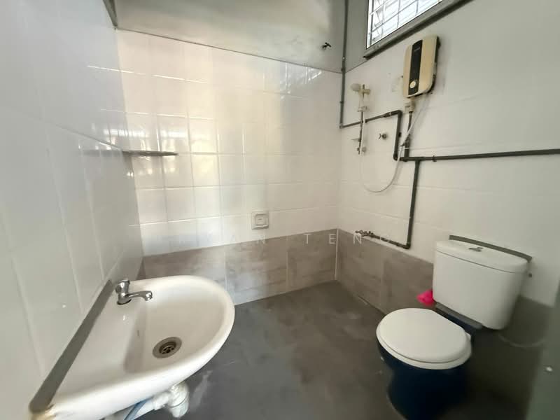 RAJA UDA CORNER SHOP HOUSE FOR RENT - SUITABLE FOR COMMERCIAL USE untuk Untuk Disewa - RM 3,500 /bulan, Mac 2026 - PropertyGuru.com.my