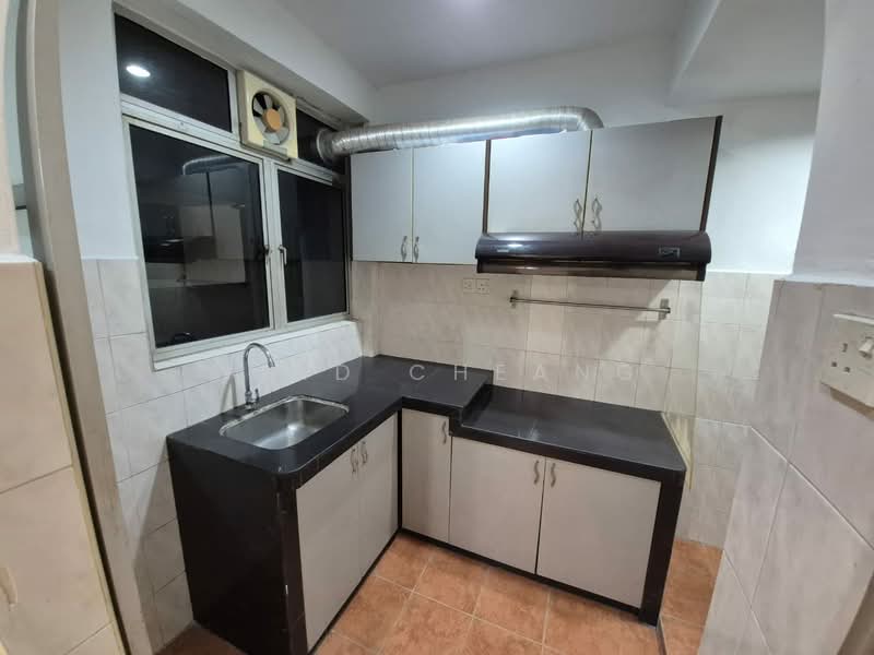 Pelangi Damansara untuk Untuk Dijual - RM 368,000, Mac 2026 - Kitchen - PropertyGuru.com.my