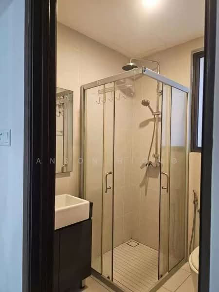 Condominium for Sale at Kings Bay @ Country Garden Danga Bay - Anson Hiong - Bathroom - PropertyGuru.com.my