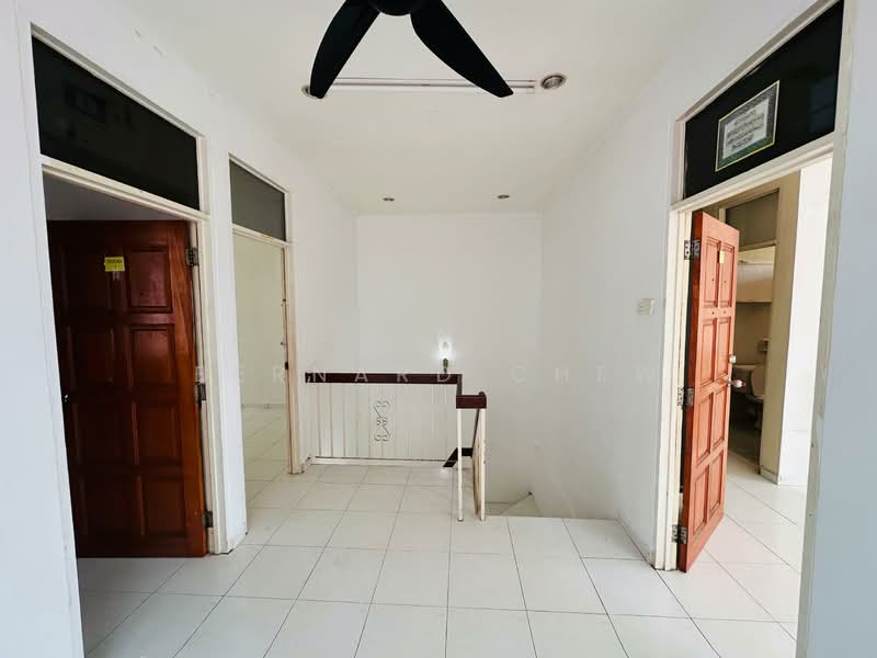 Semi-Detached House for Rent in Batu Maung (Penang) - Bernard Chew - Corridor - PropertyGuru.com.my