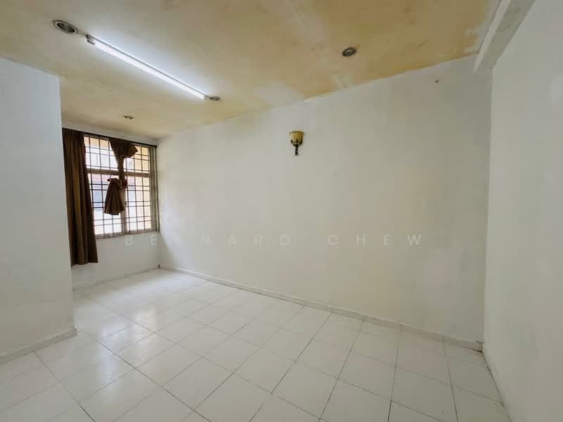 Semi-Detached House for Rent in Batu Maung (Penang) - Bernard Chew - Interior - PropertyGuru.com.my