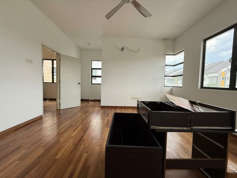 2-storey Terraced House for Rent in Abadi Heights (Puchong) - Kho Chng Guan - Living Room - PropertyGuru.com.my