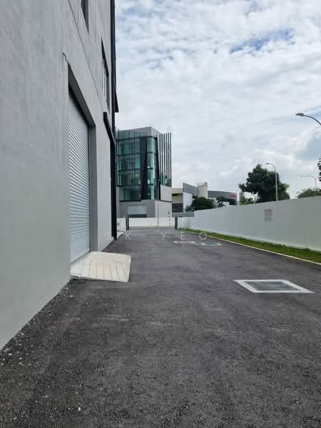 Corner Semi D Factory Glenmarie untuk Untuk Disewa - RM 42,500 /bulan, Mac 2026 - Exterior - PropertyGuru.com.my
