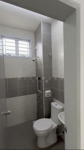 1-storey Terraced House for Rent in Bandar Putra (Kulai) - Nicholas Low - Bathroom - PropertyGuru.com.my