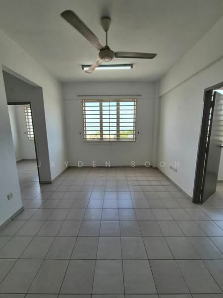 Flat for Sale at Taman Pantai Bersih - Jayden Soon - Interior - PropertyGuru.com.my