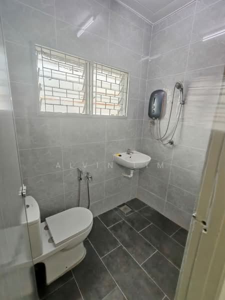 2-storey Terraced House for Rent in Taman Eng Ann (Klang) - Alvin Lim - Bathroom - PropertyGuru.com.my