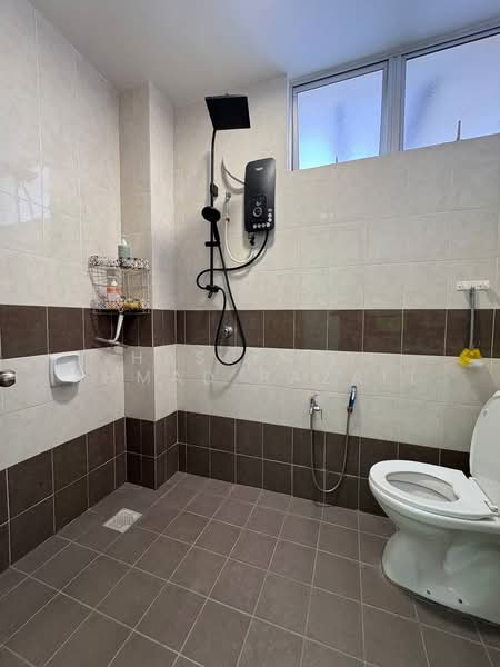 Taman Pelangi Semenyih 2 untuk Untuk Dijual - RM 490,000, Apr 2026 - Bathroom - PropertyGuru.com.my