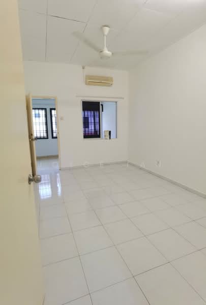 2-storey Terraced House for Sale in Taman Nusa Indah (Iskandar Puteri (Nusajaya)) - Joyce Tan - Bedroom - PropertyGuru.com.my
