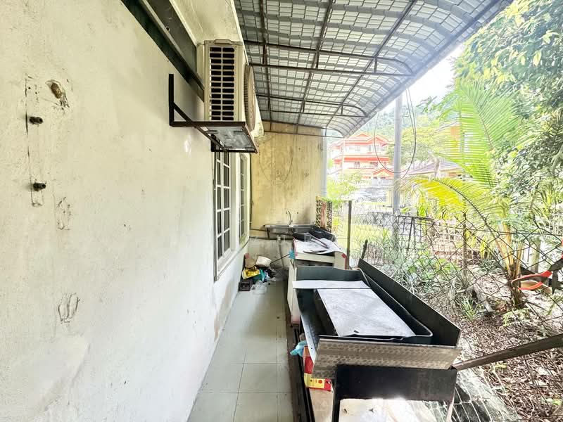 2.5-storey Terraced House for Sale in Ampang Jaya (Ampang) - Siti Zuraini - Exterior - PropertyGuru.com.my
