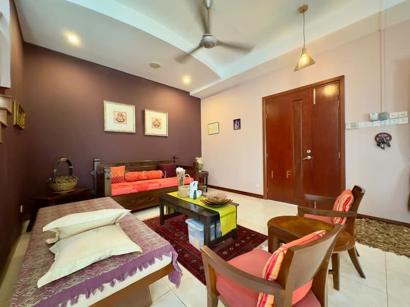 Semi-Detached House for Sale in Setia Alam (Selangor) - Reena Sarif - Living Room - PropertyGuru.com.my