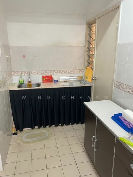Kondominium untuk Dijual di Pelangi Damansara - Wind Cheang - Kitchen - PropertyGuru.com.my