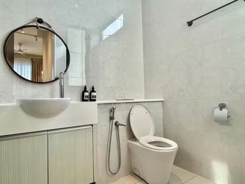 Service Residence for Sale at Setia Sky 88 - Austin Moh - Bathroom - PropertyGuru.com.my