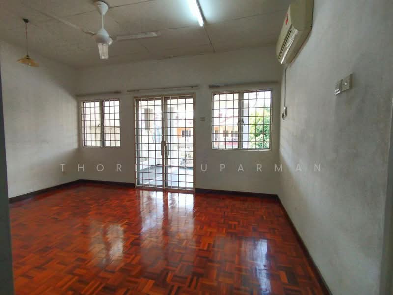 Seksyen 6 untuk Untuk Disewa - RM 2,100 /bulan, Mac 2026 - Living Room - PropertyGuru.com.my