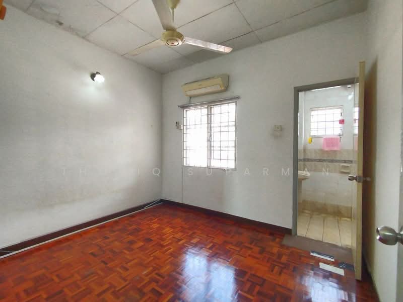 Seksyen 6 untuk Untuk Disewa - RM 2,100 /bulan, Mac 2026 - Bedroom - PropertyGuru.com.my