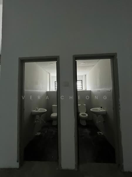 Shop / Office for Rent in Taman Mount Austin (Tebrau) - Vera Cheong - Bathroom - PropertyGuru.com.my
