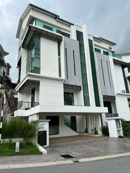 Semi-Detached House for Sale in Putra Heights (Subang Jaya) - Zaty Jasmin - Exterior - PropertyGuru.com.my