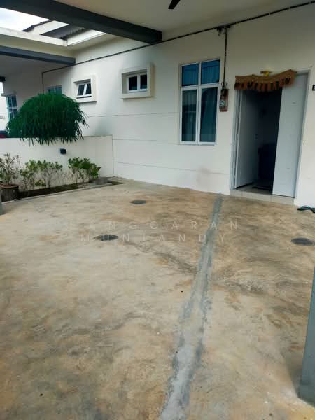 Rumah Berkembar Setingkat untuk Disewa di Lunas untuk Untuk Disewa - RM 2,000 /bulan, Mac 2026 - Exterior - PropertyGuru.com.my