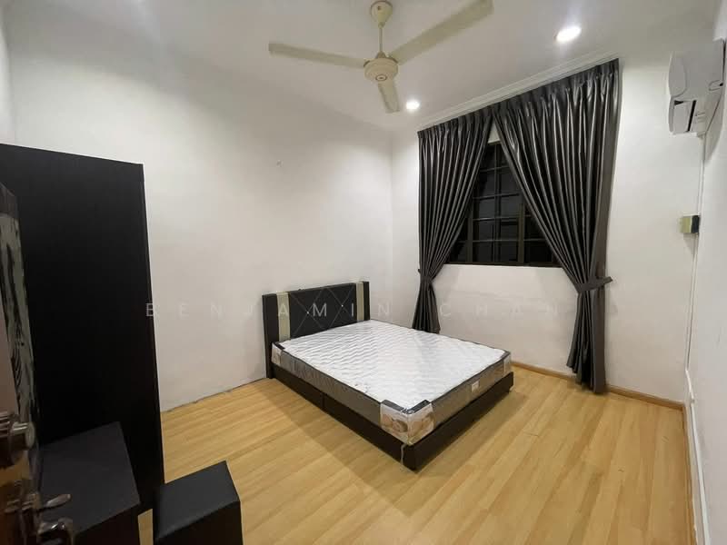 JB town untuk Untuk Disewa - RM 5,500 /bulan, Mac 2026 - Bedroom - PropertyGuru.com.my