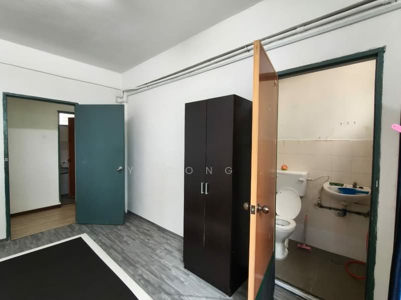 Apartment for Sale at Sri Bayu - Yucong . - Bathroom - PropertyGuru.com.my