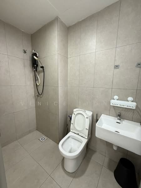 Kenwingston Platz untuk Untuk Disewa - RM 2,200 /bulan, Mac 2026 - Bathroom - PropertyGuru.com.my
