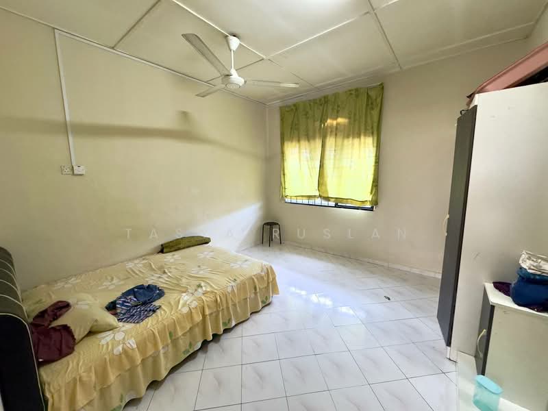 Bandar Rinching Seksyen 6 untuk Untuk Dijual - RM 330,000, Apr 2026 - Bedroom - PropertyGuru.com.my