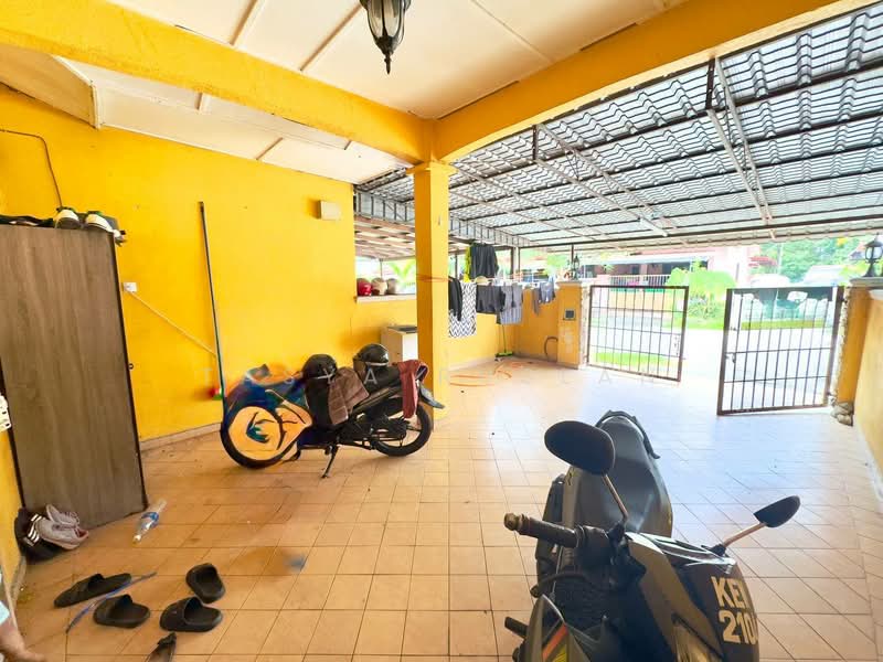 Bandar Rinching Seksyen 6 untuk Untuk Dijual - RM 330,000, Apr 2026 - Exterior - PropertyGuru.com.my