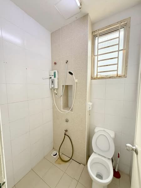 Desa Tebrau Desas Tebraus untuk Untuk Dijual - RM 810,000, Mac 2026 - Bathroom - PropertyGuru.com.my