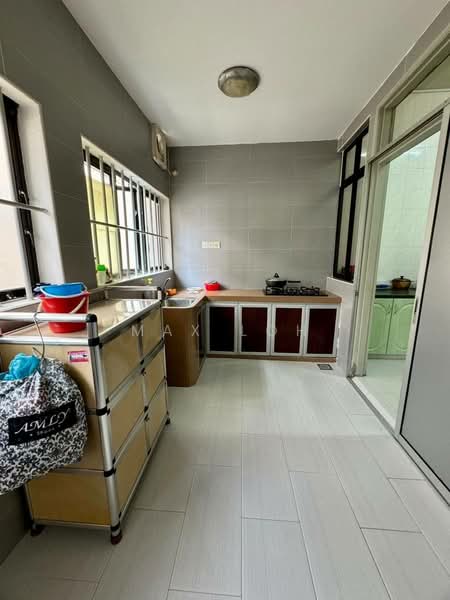 Taman Sutera @ Perling untuk Untuk Dijual - RM 850,000, Mac 2026 - Kitchen - PropertyGuru.com.my