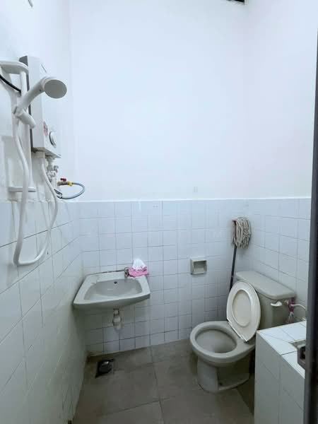 Permas Jaya untuk Untuk Dijual - RM 538,000, Mac 2026 - Bathroom - PropertyGuru.com.my