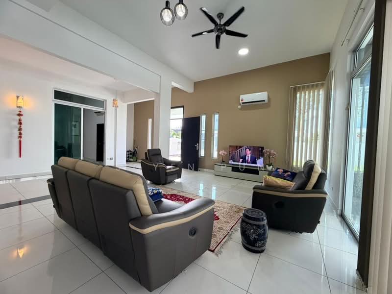 Nusa Duta untuk Untuk Dijual - RM 2,120,000, Mac 2026 - Living Room - PropertyGuru.com.my