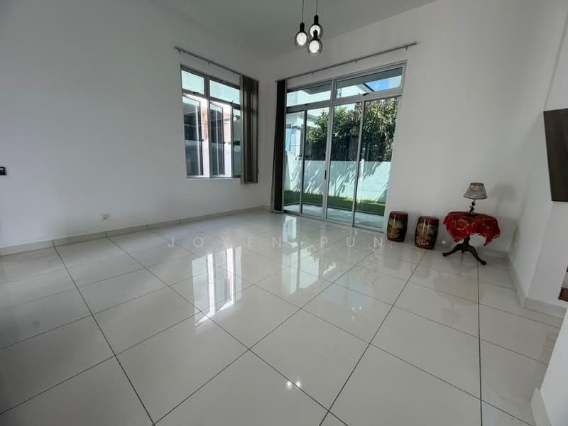 Nusa Duta untuk Untuk Dijual - RM 2,120,000, Mac 2026 - Living Room - PropertyGuru.com.my