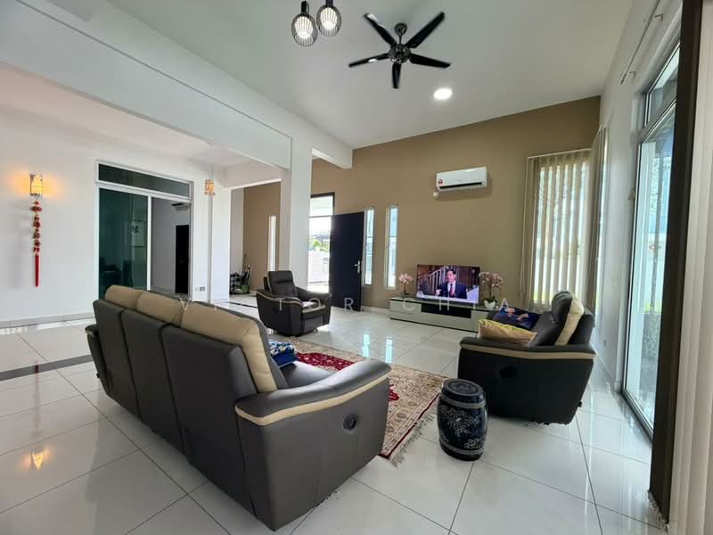 Semi-Detached House for Sale in Taman Nusa Bestari (Iskandar Puteri (Nusajaya)) - Victor Chia - Living Room - PropertyGuru.com.my