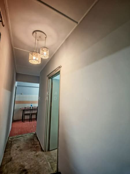 Flat for Rent at Putra Damai - Kamil Radzuan - Corridor - PropertyGuru.com.my