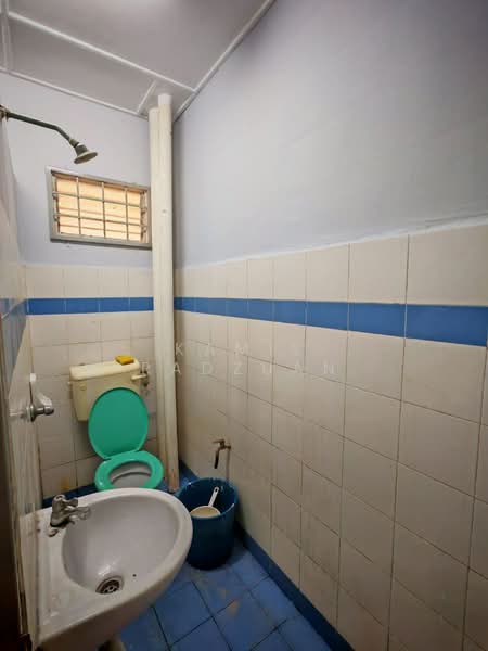Flat for Rent at Putra Damai - Kamil Radzuan - Bathroom - PropertyGuru.com.my