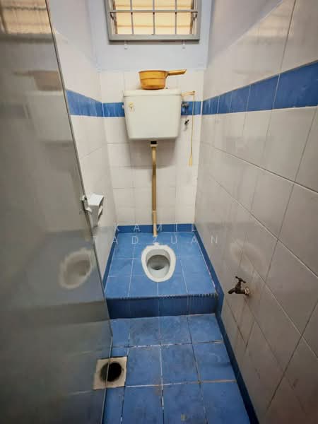 Flat for Rent at Putra Damai - Kamil Radzuan - Bathroom - PropertyGuru.com.my