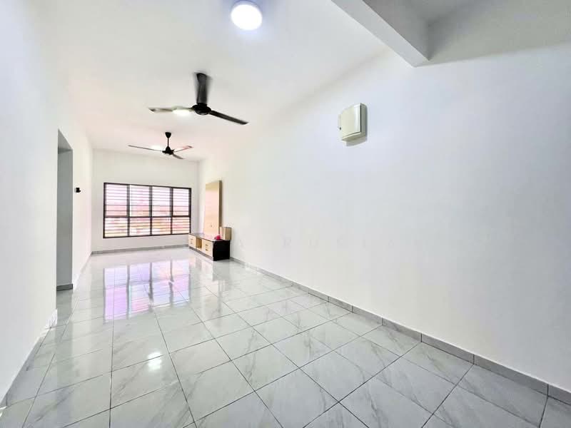 Apartment for Sale at Vesta View - Tasya Ruslan - Living Room - PropertyGuru.com.my