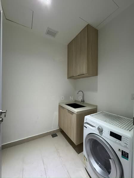 Service Residence for Sale at Southern Marina Residences - Yucong . - Interior - PropertyGuru.com.my