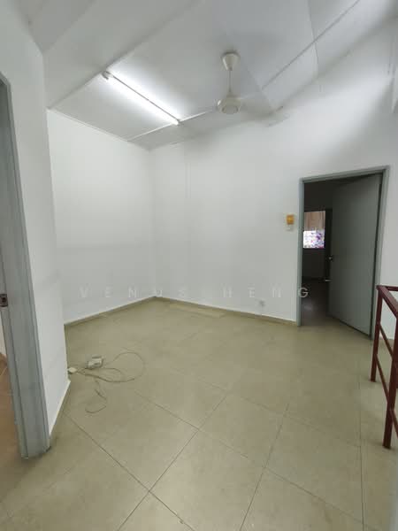 2-storey Terraced House for Sale in BANDAR PUCHONG JAYA (Puchong) - Venus Heng - Interior - PropertyGuru.com.my